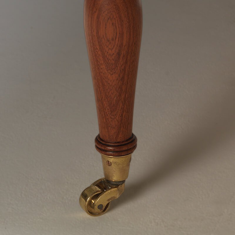 Mahogany Leg Aged Castor